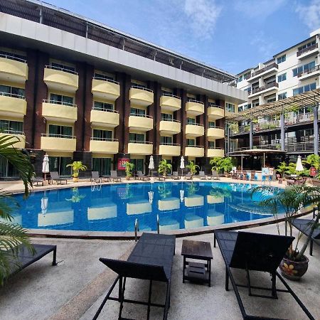 Baron Beach Hotel Pattaya Exteriör bild