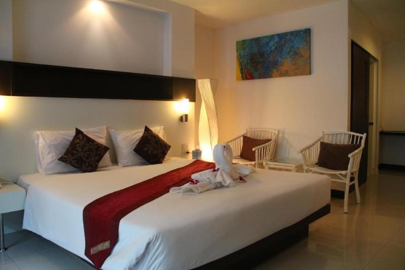 Baron Beach Hotel Pattaya Exteriör bild